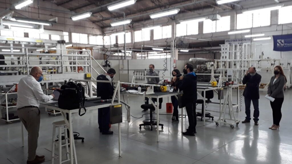 Certificação AS9100 para projetos aeroespaciais