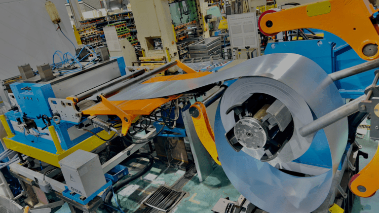 Do protótipo à produção em massa: como a Mikro-Stamp escala seu projeto de terceirização industrial