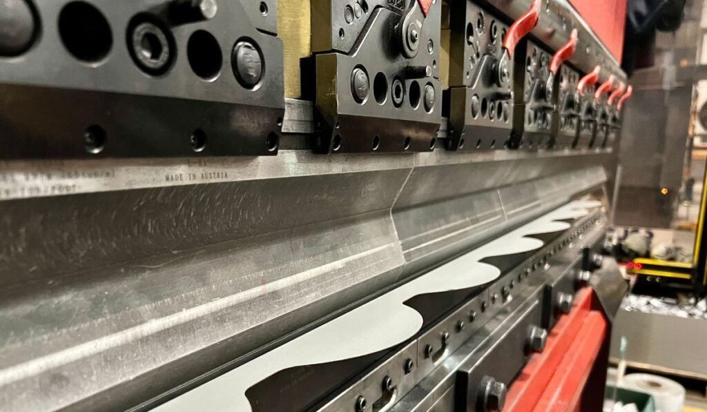 Dobradeira CNC
